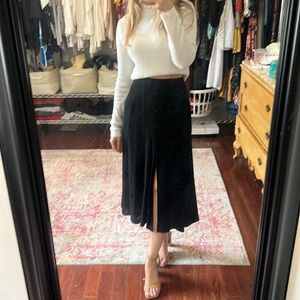 🖤Commense Black Midi Skirt🖤